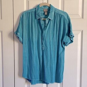 Chico’s Turquoise Short Sleeve Button down top .